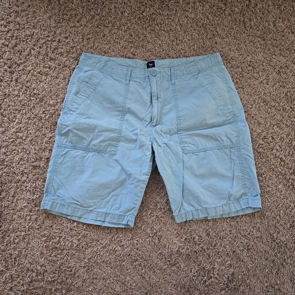 GAP Men's Cargo Shorts in Light Blue